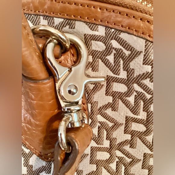 DKNY Large Tan & Brown Dome Monogram Satchel Bag w Strap - Picture 10 of 15